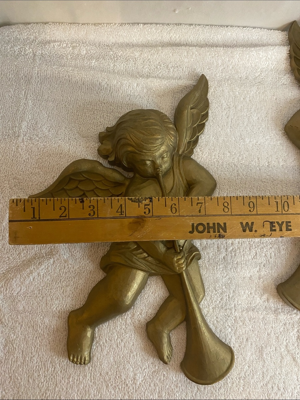 2 VINTAGE matte Gold Angel Cherubs Wall Plaque Hanging syroco - Picture 6 of 6